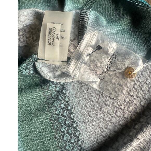 Calvin Klein | Tops | Calvin Klein
Sleeveless Top M - Picture 9 of 10